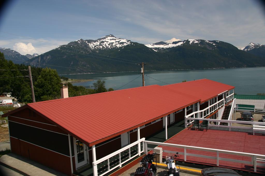 Captain'S Choice Motel Haines Zimmer foto